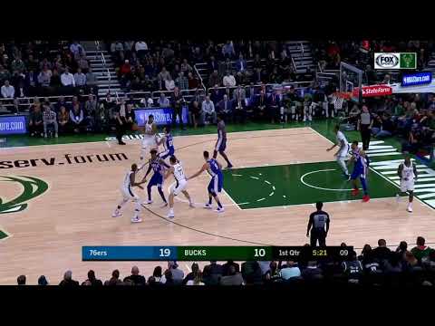 john henson and eric bledsoe from the corners