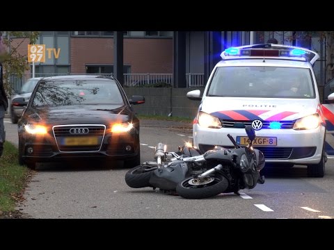Voorzichtige motorrijder onderuit in Uithoorn - 0297 TV