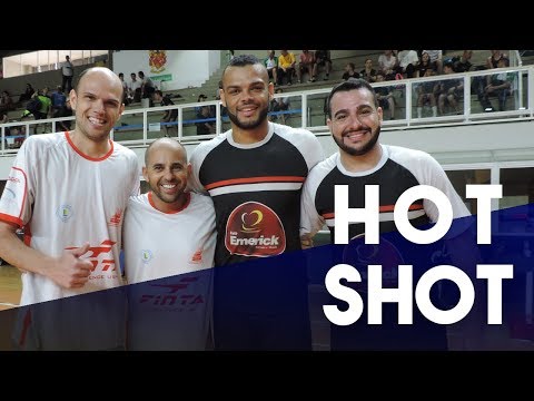 Hot Shot - Defesa incrível de Leozinho contra Ricardo e Lucas no Campeonato Brasileiro de Peteca