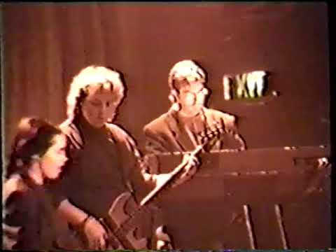10,000 Maniacs Live at Town & Country Club in London - November 27, 1990 (Full Performance)