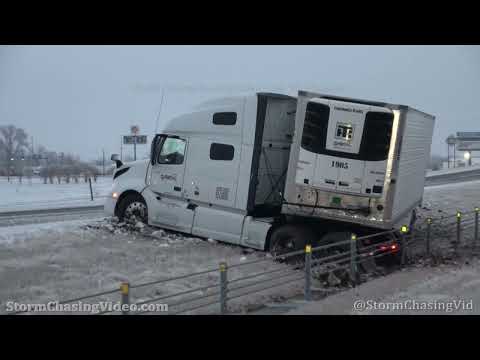 Major Ice Storm Hits Jonesboro, AR - 2/24/2022