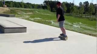 preview picture of video 'Old School Skater - Glasgow Skate Park, May 13, 2012'