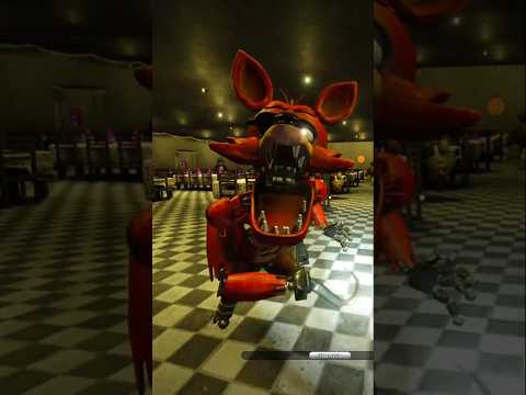 FNAF pero me persiguen los animatronicos #fnaf #chica #freddy #fivenightsatfreddys #juegos