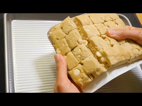 Nestle Toll House White Chip Macadamia Nut Cookie Dough