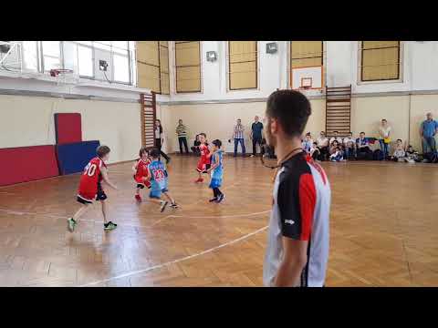 Tactic Baschet Club - BC.Slam Bucuresti (B.B.M)  Scor final: 90 la 4