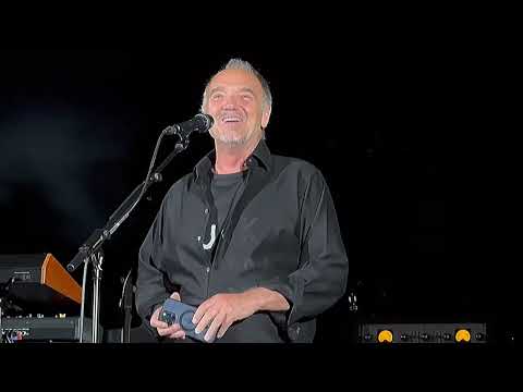 David Gilmour - Guy Pratt Speech (Live at the Hollywood Bowl - October 30, 2024)