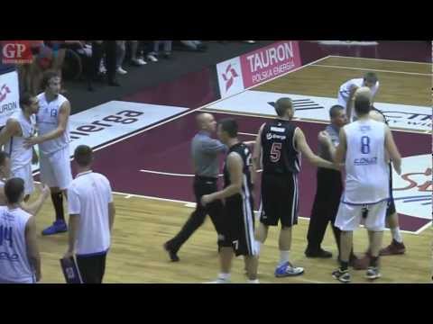 Robert Tomaszek vs. Bartosz Sarzało