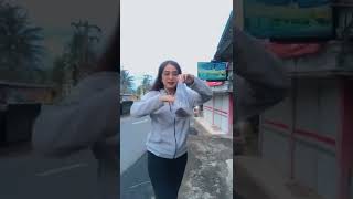 Download lagu VIDEOIN PACAR LAGI BELI GORENGAN | HALU STORY #shorts  #storyhalu #storyig #storywa mp3