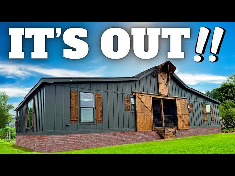 VERY FIRST LOOK at an INDUSTRY FLIPPING QUADRUPLE wide mobile home! Prefab House Tour