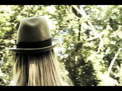 Canto dos Malditos na Terra do Nunca - Sinta Vontade de Ficar