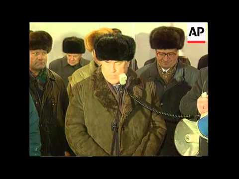 Russia - Chernomyrdin Warns Dudayev