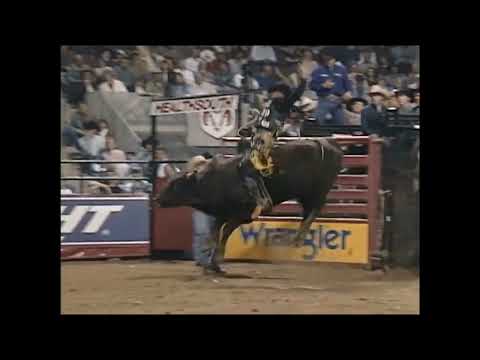 Cauy Hudson vs Cyclone - 99 PBR Bakersfield (85 pts)