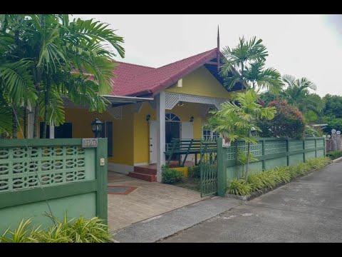 Charming Three Bedroom House in Quiet Chalong Residential Area