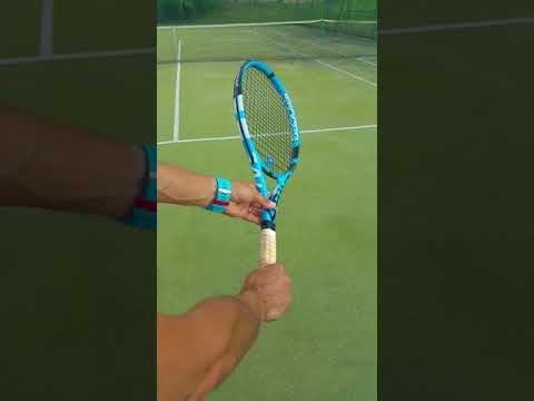 LE IMPUGNATURE NEL TENNIS