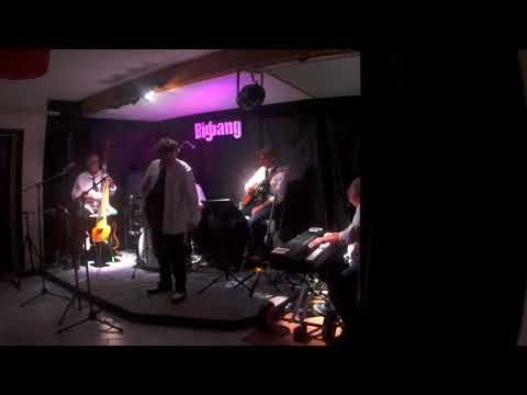 Papy Jazz Rockeur, JUST A GIGOLO REMIX BLUE TIE FORMATION