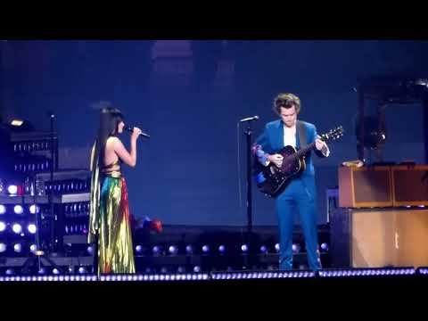 Harry Styles & Kacey Musgraves - "You're Still The One" cover at Madison Square Garden (22/06/2018)