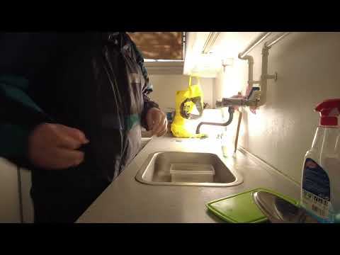 MongoTV_8554 - Del 1 - Cykler Til LIDL og Sælger 4 Poser TOMME FLASKER og Går En Tur