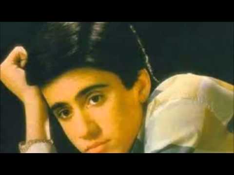 download lagu mp3 mp4 Emrah Mezarıma Anam Gelmesin, download lagu Emrah Mezarıma Anam Gelmesin gratis, unduh video klip Emrah Mezarıma Anam Gelmesin