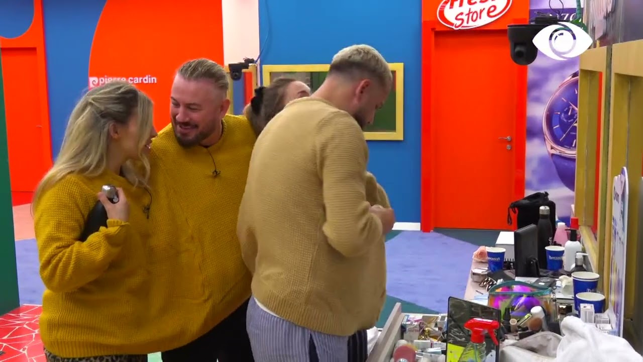 Luizi ndihmon Oltën të bëjë rutinën e fytyrës