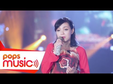 Thể hiện bởi Phượng Cát