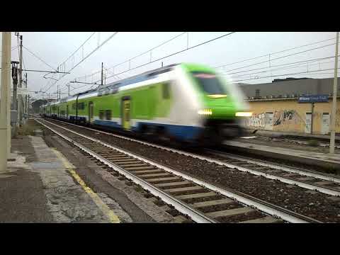 ETR421 016 Trenord - Milano Greco - 21/09/2020