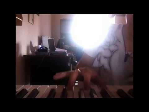 Youssoupha  au piano