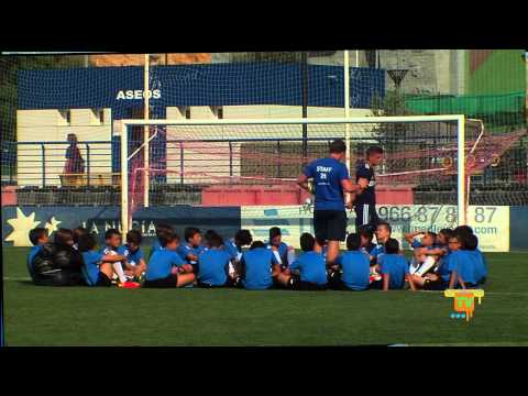 17/07/14  – 300 Alumnos en el  IV Campus del Sunderland de Fútbol en Inglés