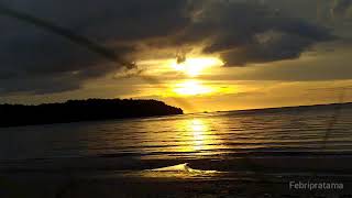 Download lagu Sunset./Story wa di pantai mp3 Download lagu Sunset./Story wa di pantai mp3