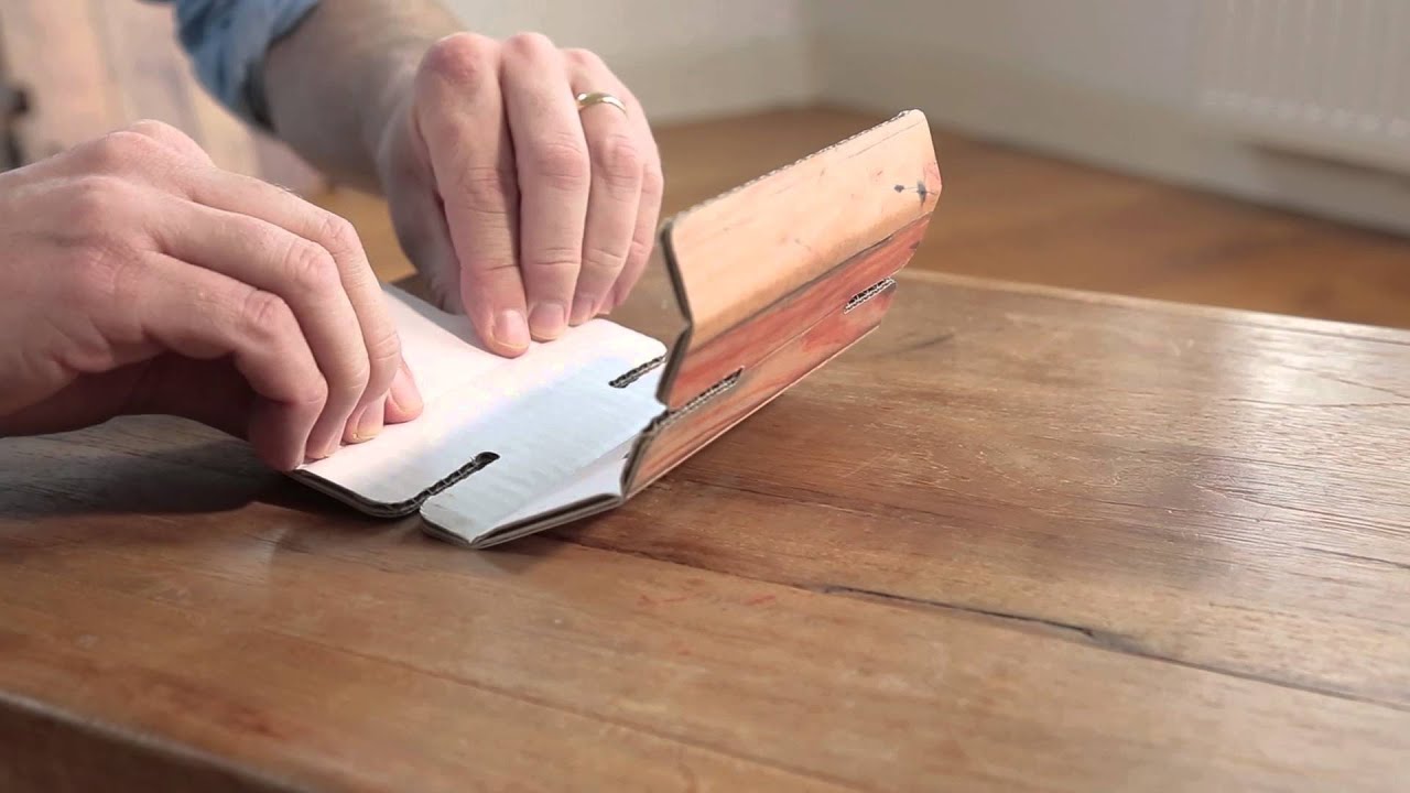 How to fold the clip for Fantasy Forts