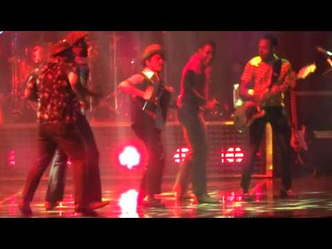 Bruno Mars - Natalie - Arena Ciudad de México - (02-sep-2014)