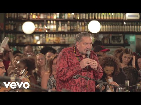 Moacyr Luz & Samba do Trabalhador - Estranhou O Quê? (Ao Vivo)