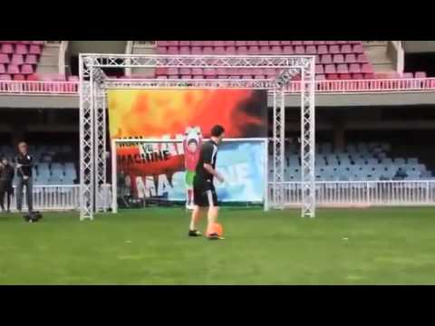 Lionel Messi Vs Robot Goal Keeper 2016