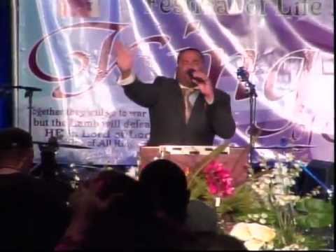 Byron Cage - Medley live