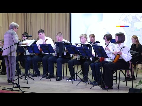 Мамы в зале, дети на сцене: тёплый концерт в музыкальной школе