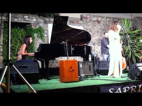 Elisabetta Serio Trio ft A.Madonna _ Paranoid Android.MOV