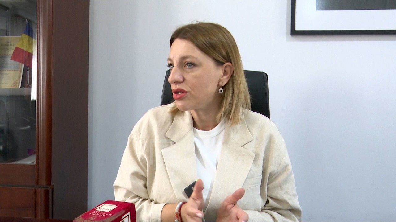 Veriu në kulmin e sezonit turistik, bregdeti, Alpet dhe lumi i Shalës mbeten më të frekuentuarat