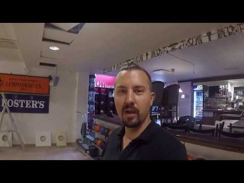 Pakko oli päästä kokeilee miten pallo lentää