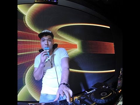 Pires Live@Above The Sky|Oneplus Beer Club (18-04-2015)