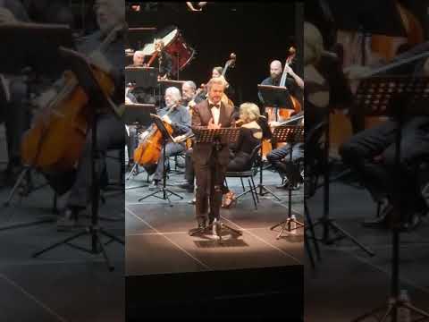 Nahuel Di Pierro - Cinta di fiori - I PURITANI