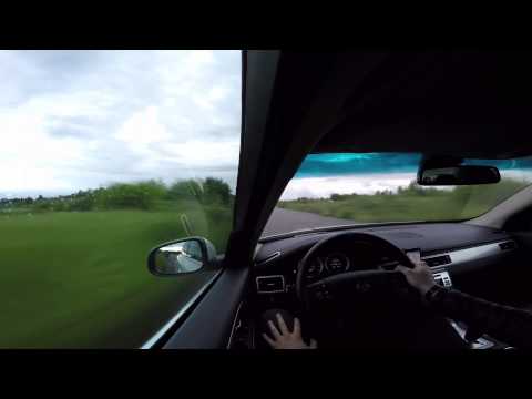 Volvo S80 V8 vs BMW 645
