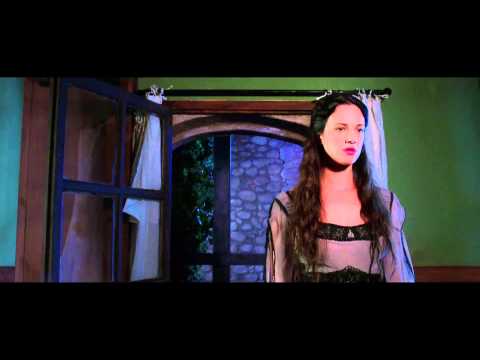 DRACULA di Dario Argento 3D - Clip 09