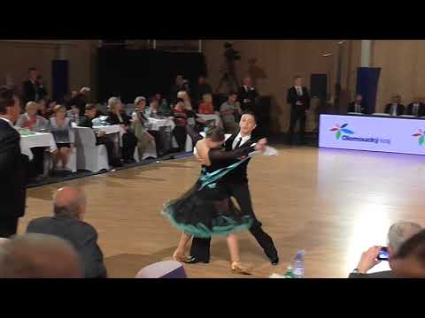 179 Dominik Veverka - Aneta Zymová /MČR T10 2018/ Kojetín/ Junior I./ Semifinále/ Valčík