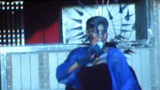 Grace Jones Performs at Elton John&#39;s Oscar Party to benefit his AIDS Foundation