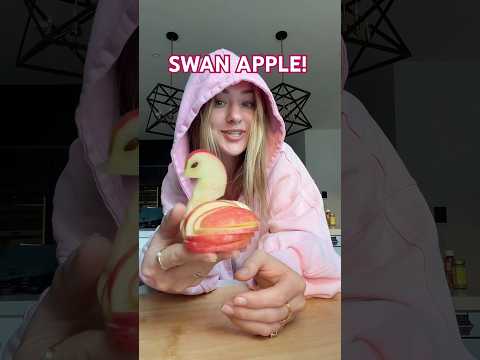 making a SWAN 🦢 out of an apple !