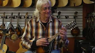 Video thumbnail for New Kentucky KM-250 Mandolin with great gig bag by Greg Boyd's House of Fine Instruments