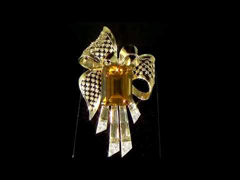 18k Yellow Gold 60ct Citrine and Diamond Ribbon Design Brooch/Pendant