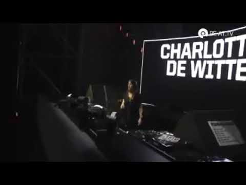 CHARLOTTE DE WITTE LIVE