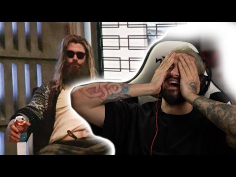 РЕАГИРАМ НА ПЪРВАТА СИ ПЕСЕН - ULTRA CRINGE