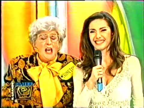 Il grande bluff - scherzo di Loretta Goggi a Emanuela Folliero - 4 giugno 1999