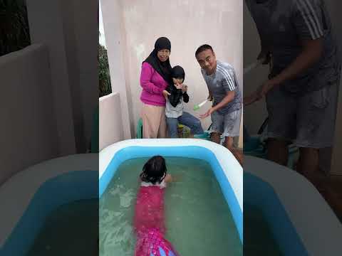 Adek jatuh diselamatkan duyung‼️ #shorts